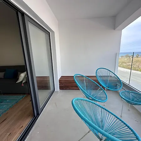 Lighthouse By The Sea Apartment Paphos