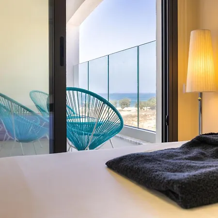 Lighthouse By The Sea Apartment