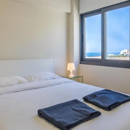 Lighthouse By The Sea Apartment *