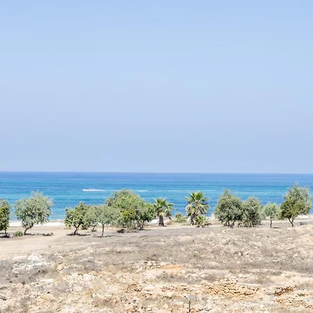 Lighthouse Apartament *