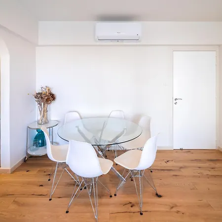Apartment Lighthouse By The Sea Paphos