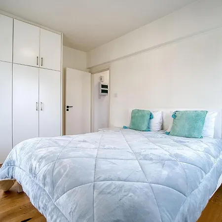 Lighthouse Апартаменты Пафос