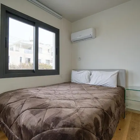 Lighthouse * Пафос